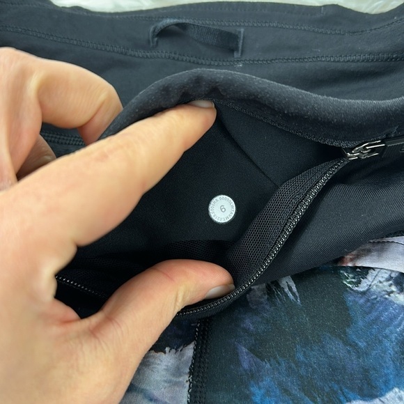 Lululemon Speed Up Short Long *4" Glacier Camo Starlight Multi / Black - Picture 5 of 6